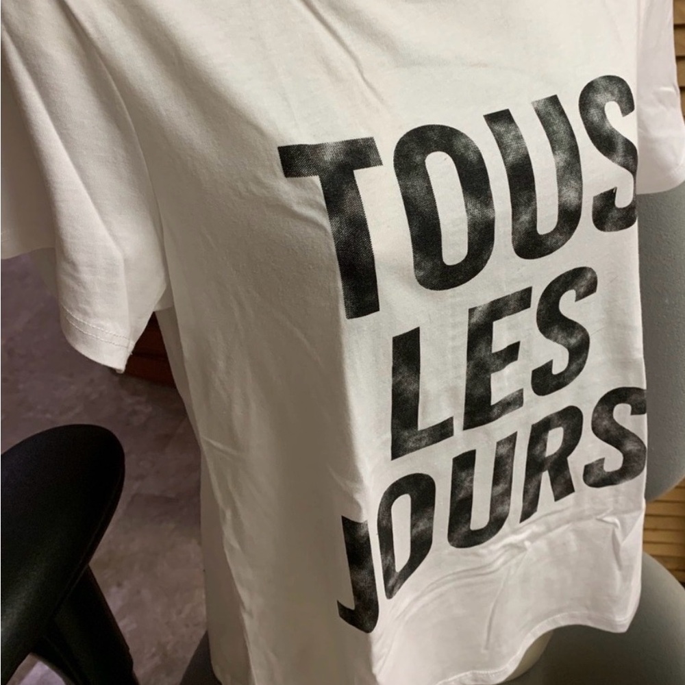 Cinq à Sept White Graphic Tee - Picture 2 of 3